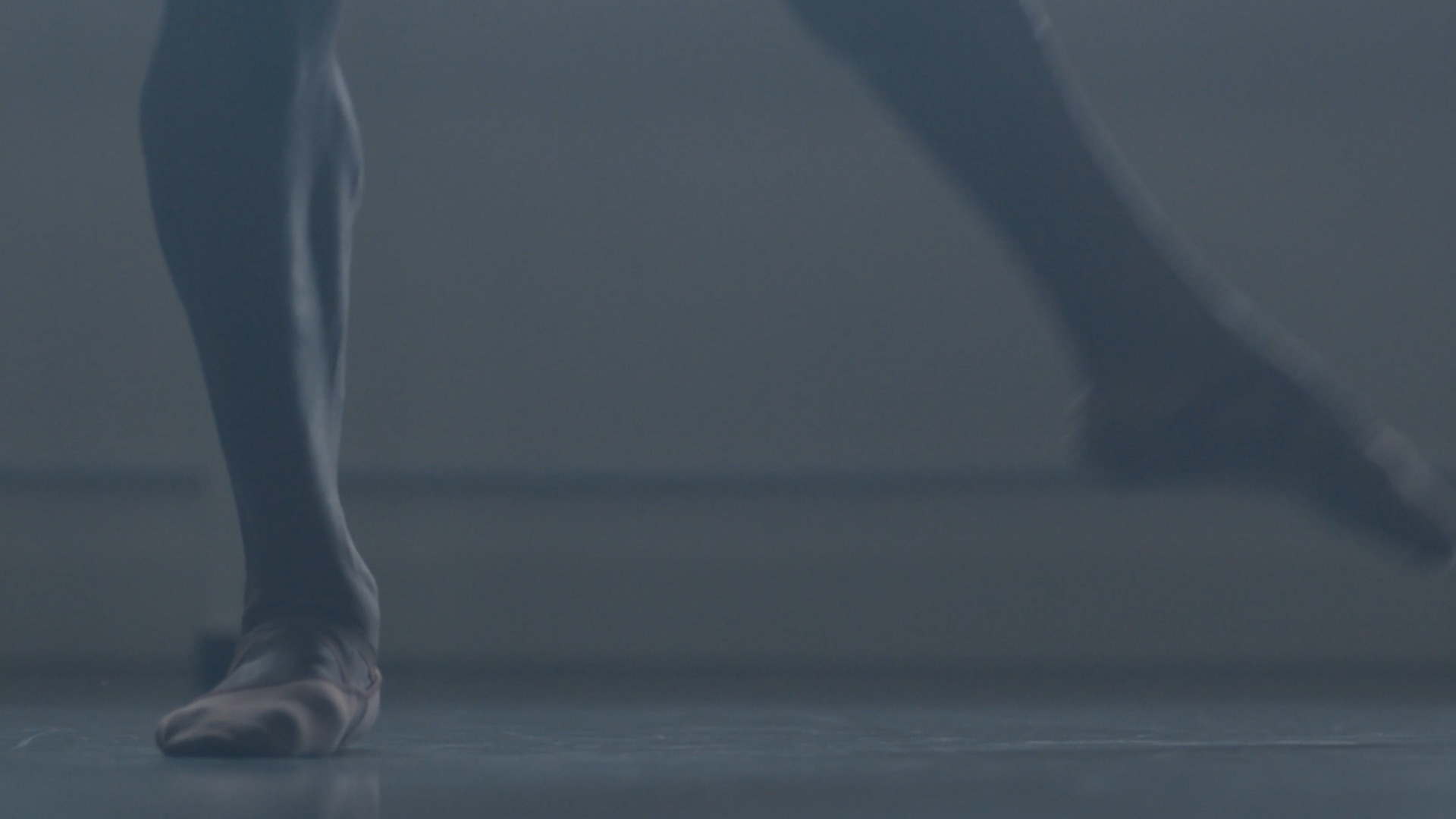 BALLET BLACK – En Pointe